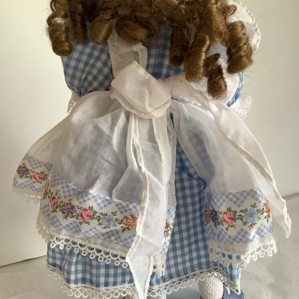 Vintage Ashton Drake Galleries in Gingham‎ and Bows Collection Gwendolyn Doll